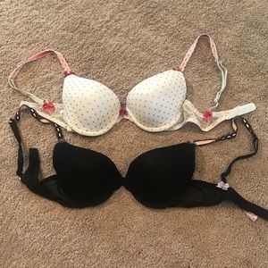 Victoria’s Secret bras set of two